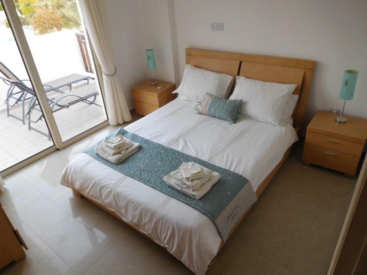 Vanessa 2 Bedroom Apartment Пафос Экстерьер фото