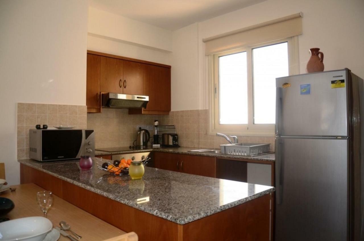 Vanessa 2 Bedroom Apartment Пафос Экстерьер фото